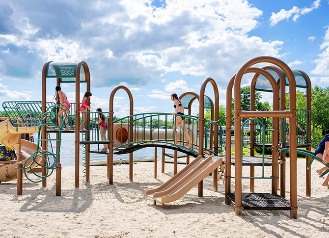 AB-Amenities-Intro-Carousel-3
