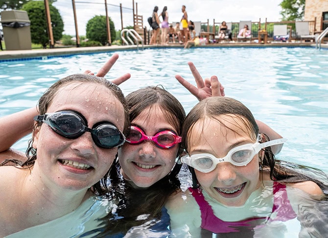 AB-Amenities-Pool-Carousel-3